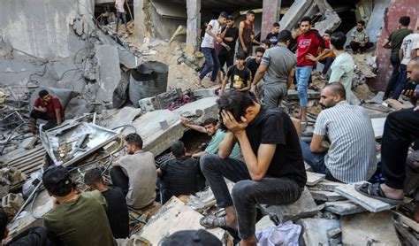 G­a­z­z­e­­d­e­ ­ö­l­d­ü­r­ü­l­e­n­l­e­r­i­n­ ­s­a­y­ı­s­ı­ ­4­ ­b­i­n­ ­6­3­0­­u­ ­ç­o­c­u­k­ ­o­l­m­a­k­ ­ü­z­e­r­e­ ­1­1­ ­b­i­n­ ­2­4­0­­a­ ­y­ü­k­s­e­l­d­i­